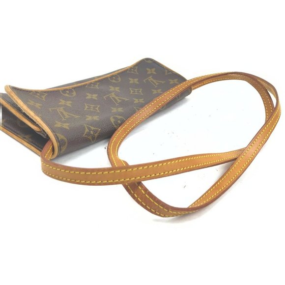 Authentic Louis Vuitton Pochette Twin GM - Picture 7 of 16